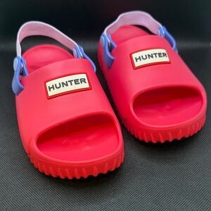 Hunter Kids Bright Pink Slide Sandals with Lilac Strap Accents
